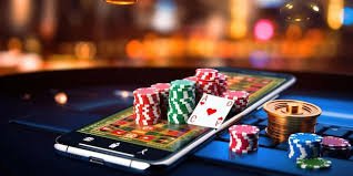 Layar permainan slot modern di macau328 menampilkan fitur bonus dan reel interaktif